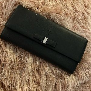 Salvatore Ferragamo Vara Bow continental wallet